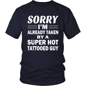 Love A Super Hot Tattooed Guy T-shirt teelaunch District Unisex Shirt Navy S