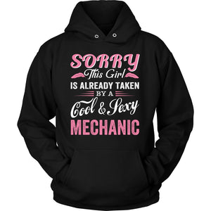 Love A Cool And Sexy Mechanic T-shirt teelaunch Unisex Hoodie Black S